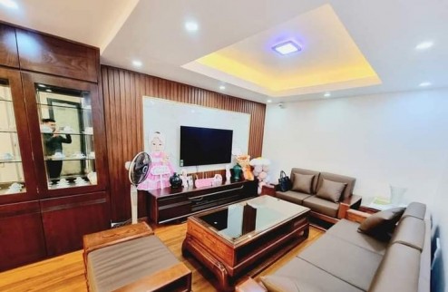 BÁN NHÀ NGUYỄN KHÁNH TOÀN CẦU GIẤY, DÂN XÂY, ÔTÔ ĐỖ CỬA, KINH DOANH, 46M2 CHỈ HƠN 5TỶ